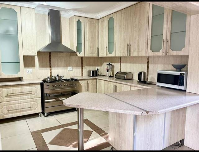 4 BEDROOM HOUSE FOR SALE IN ARCON PARK